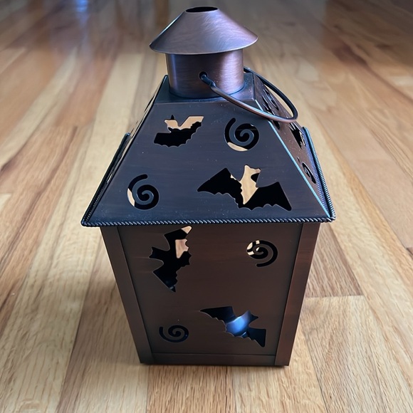 Copper-tone Halloween Jack-o-lantern. Includes tea light. - Picture 4 of 9